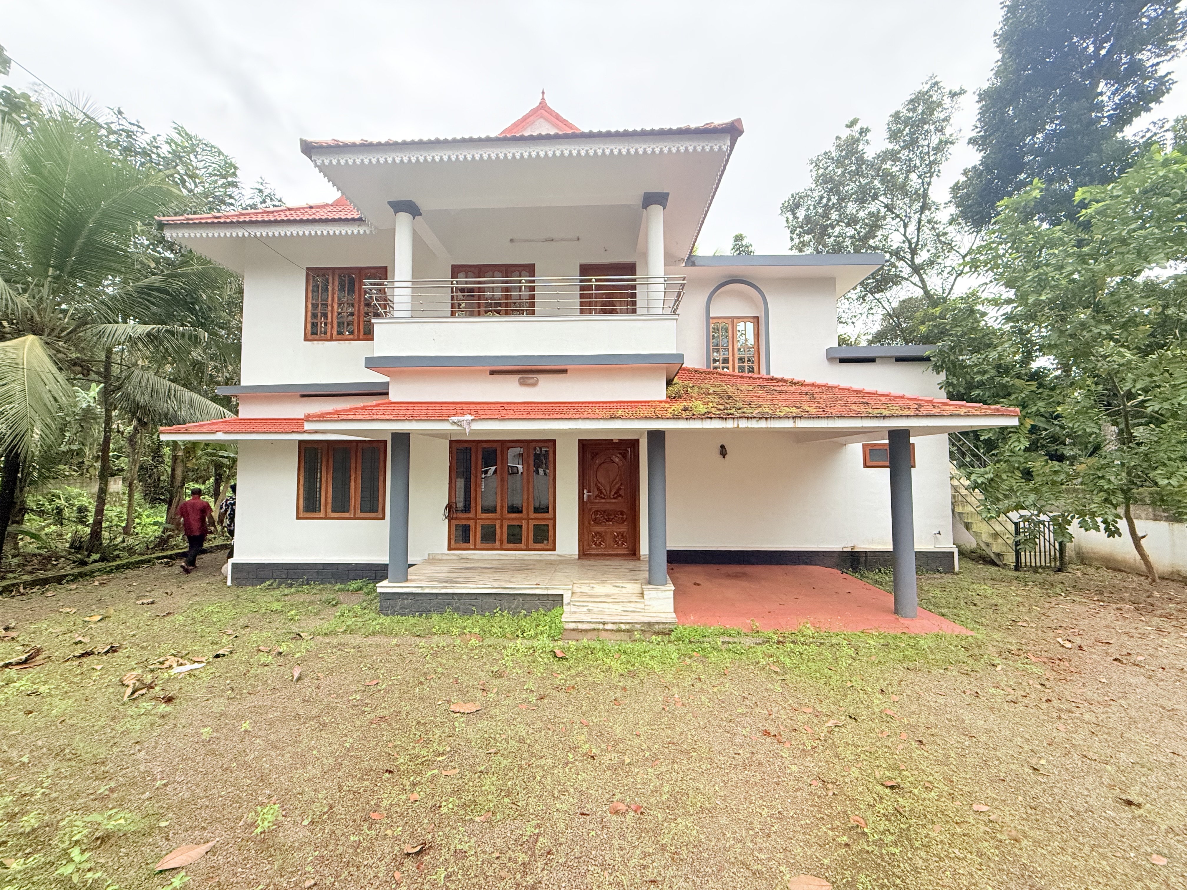 House for sale in Puthupally, Kottayam, Kerala